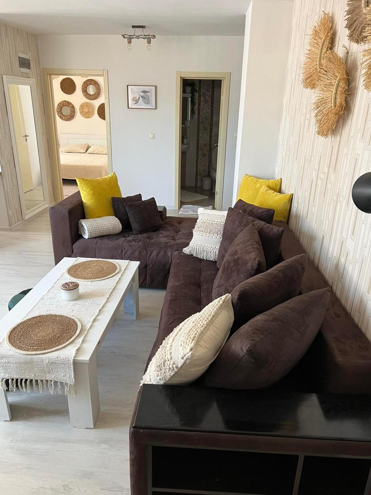 Sweety Apartment Sliven Room photo